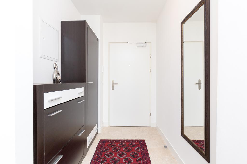 Rafael Kaiser - Paros Apartment - Contactless 24H Check-In Vienna Camera foto